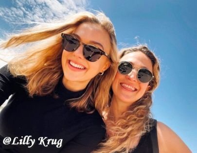 Lilly Krug instagram profile